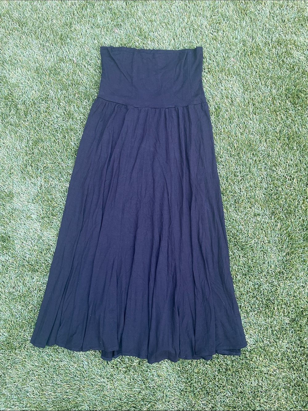 Comfy USA Black Strapless Maxi Skirt-Style Dress